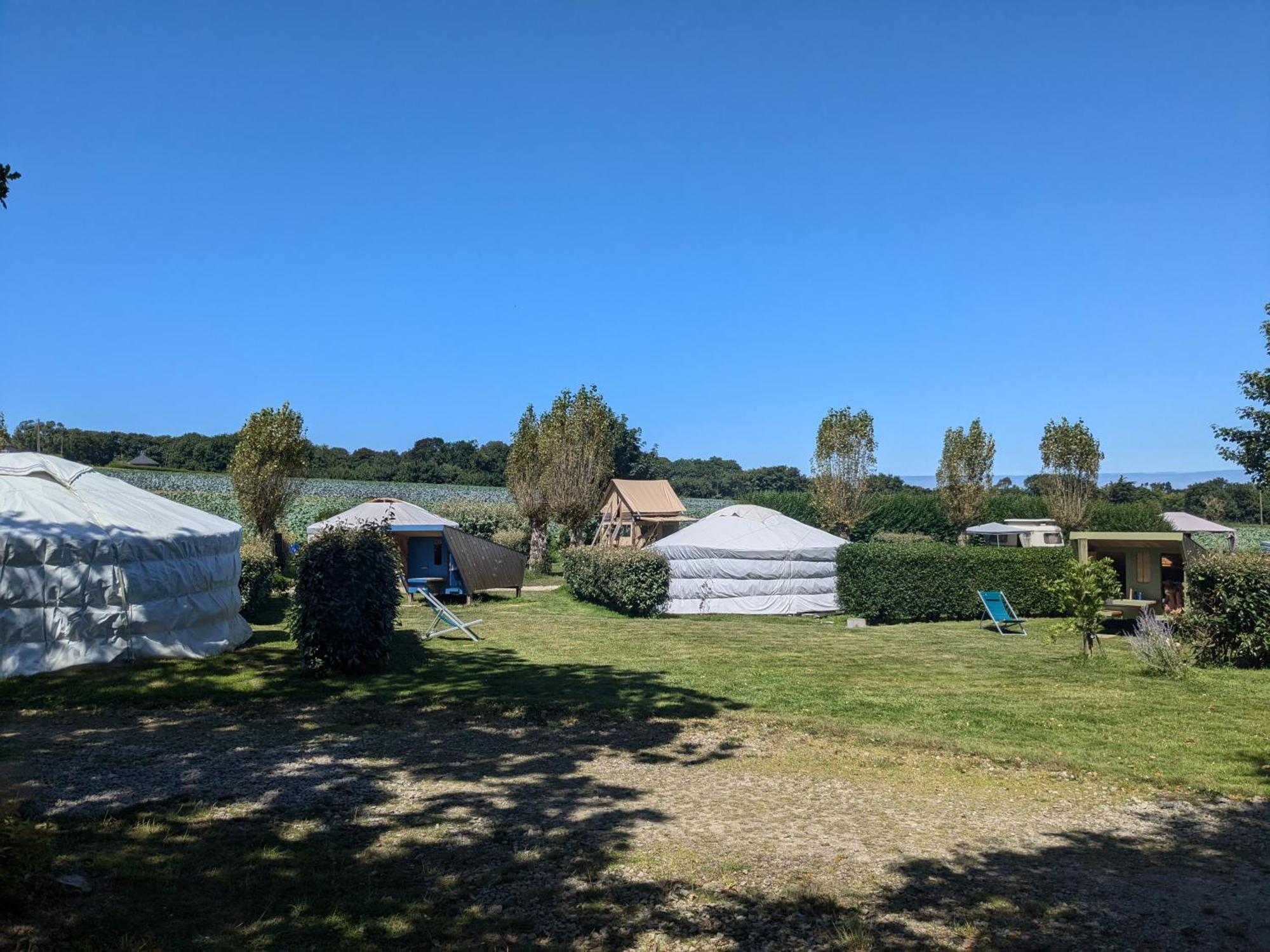 Camping Kerlaudy Mer et Yourtes Plouenan Bagian luar foto