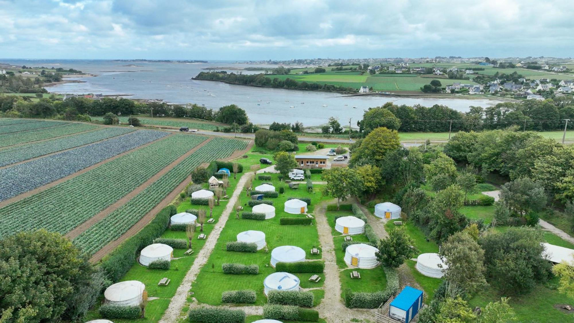 Camping Kerlaudy Mer et Yourtes Plouenan Bagian luar foto