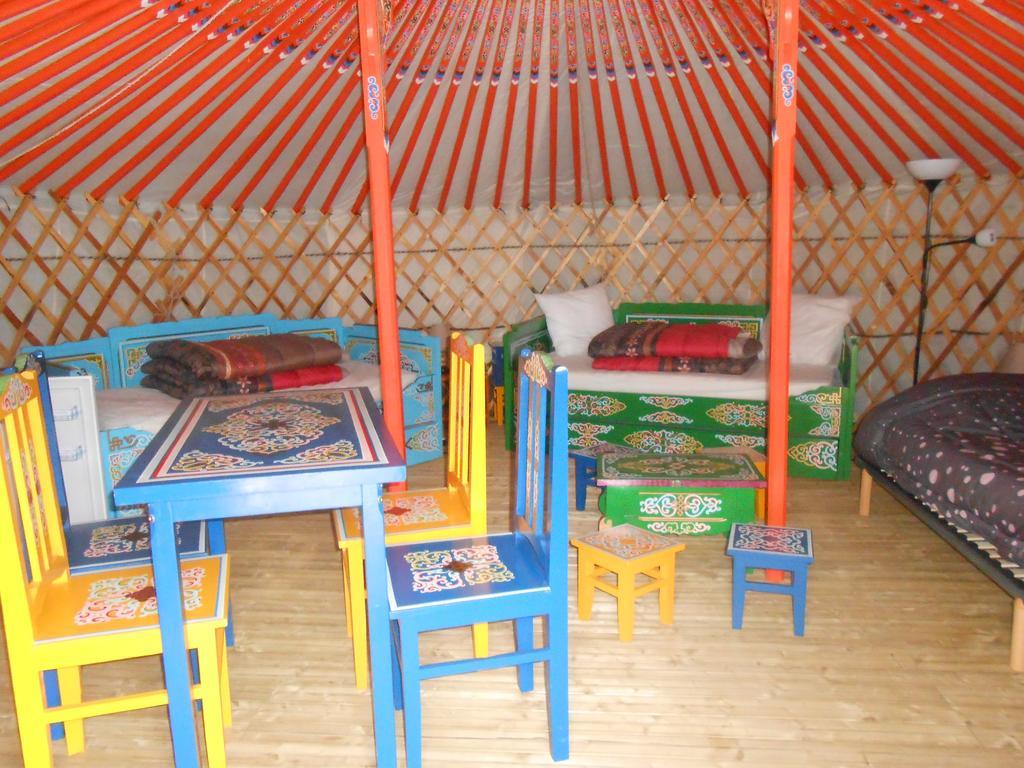 Camping Kerlaudy Mer et Yourtes Plouenan Bagian luar foto