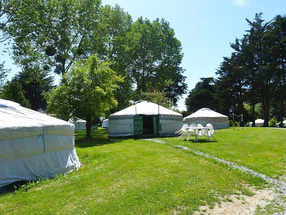 Camping Kerlaudy Mer et Yourtes Plouenan Bagian luar foto